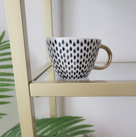 Old Pottery Company Black and White Teardrop Pattern Mug with Gold Handle - Picture 2 of 5